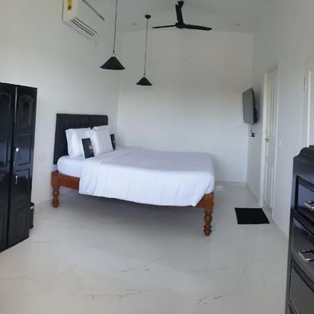 Kadal The Beach House Puducherry Buitenkant foto